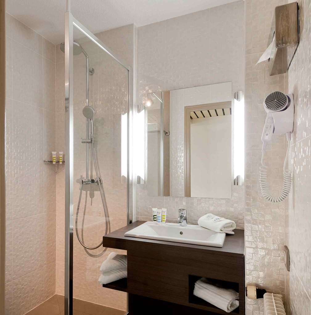 Mercure Vannes Le Port 外观 照片